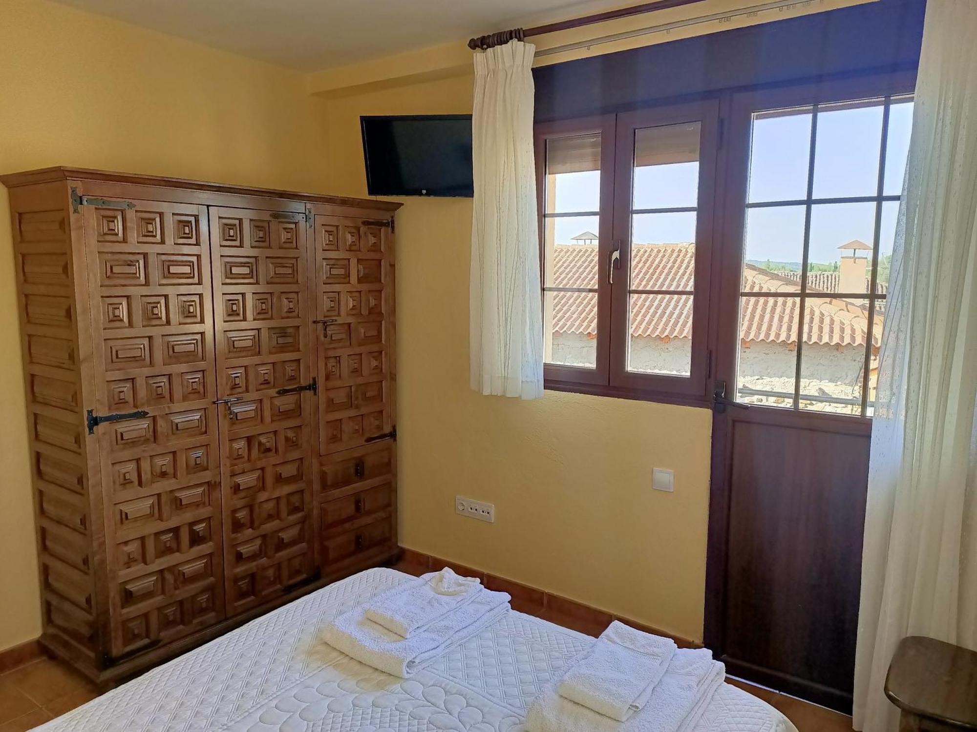 Hotel Rural Valle Del Tuejar Taranilla エクステリア 写真