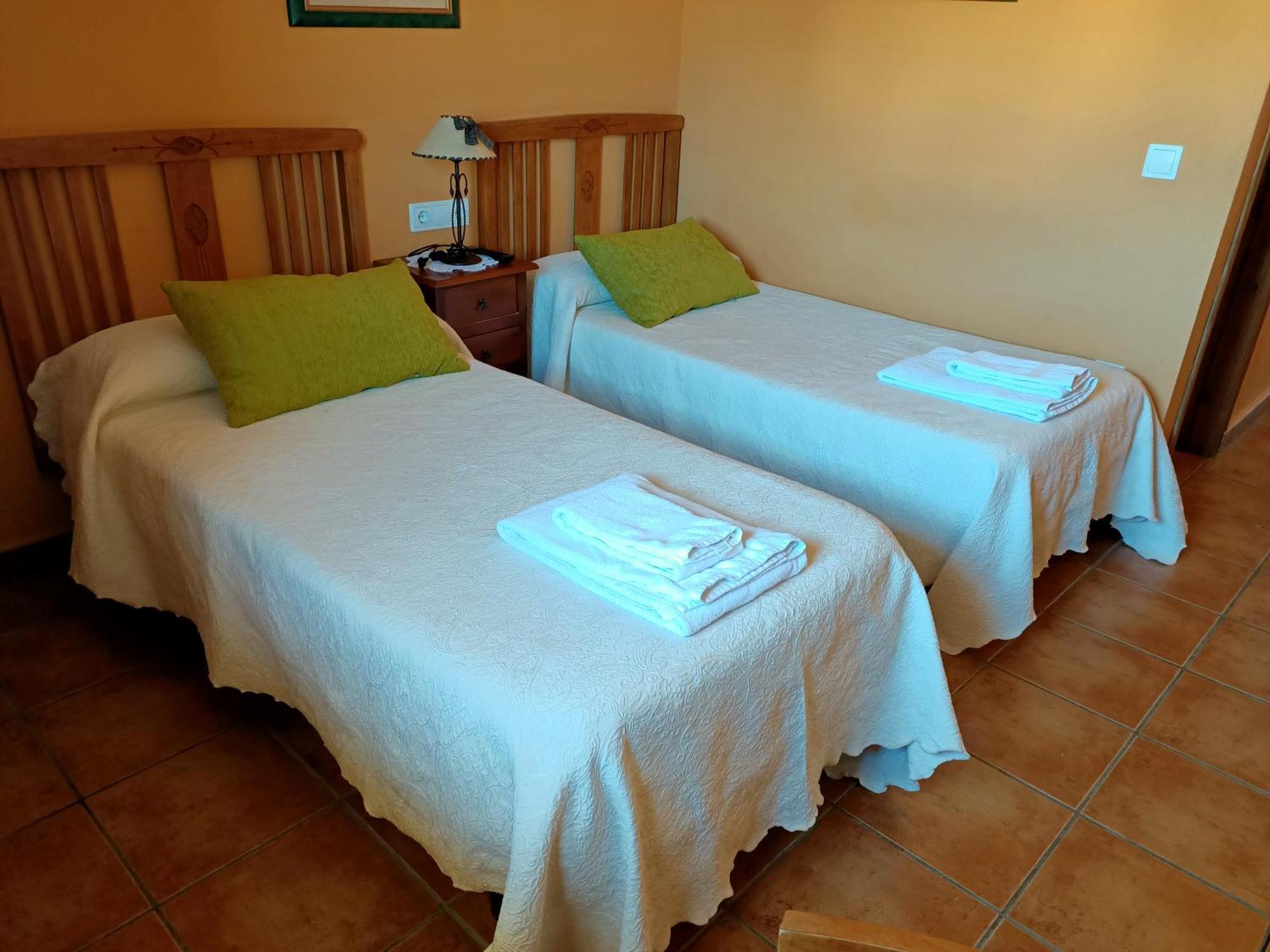 Hotel Rural Valle Del Tuejar Taranilla エクステリア 写真